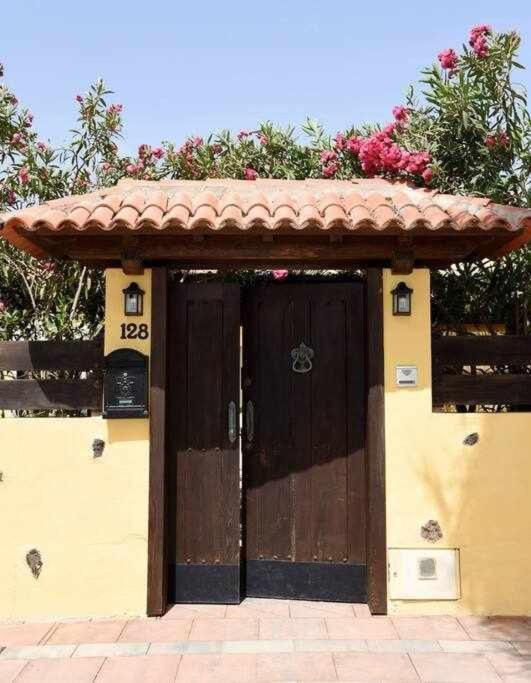 Aurora Mari Villa Your Dream Steps From The Ocean Shore Caleta De Fuste Exterior photo